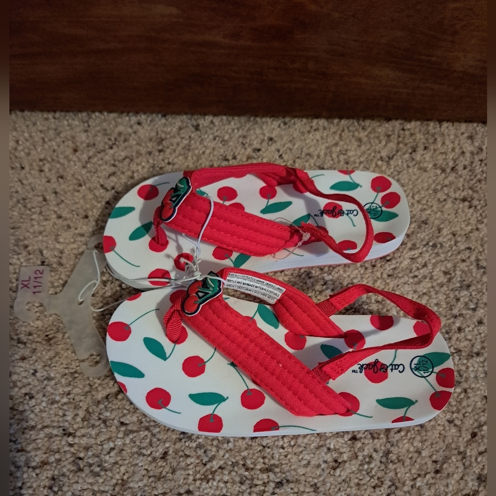 Toddler Girls Cat & Jack Flip Flops. Size XL 11/12. Color: White/Red w/ Cherries